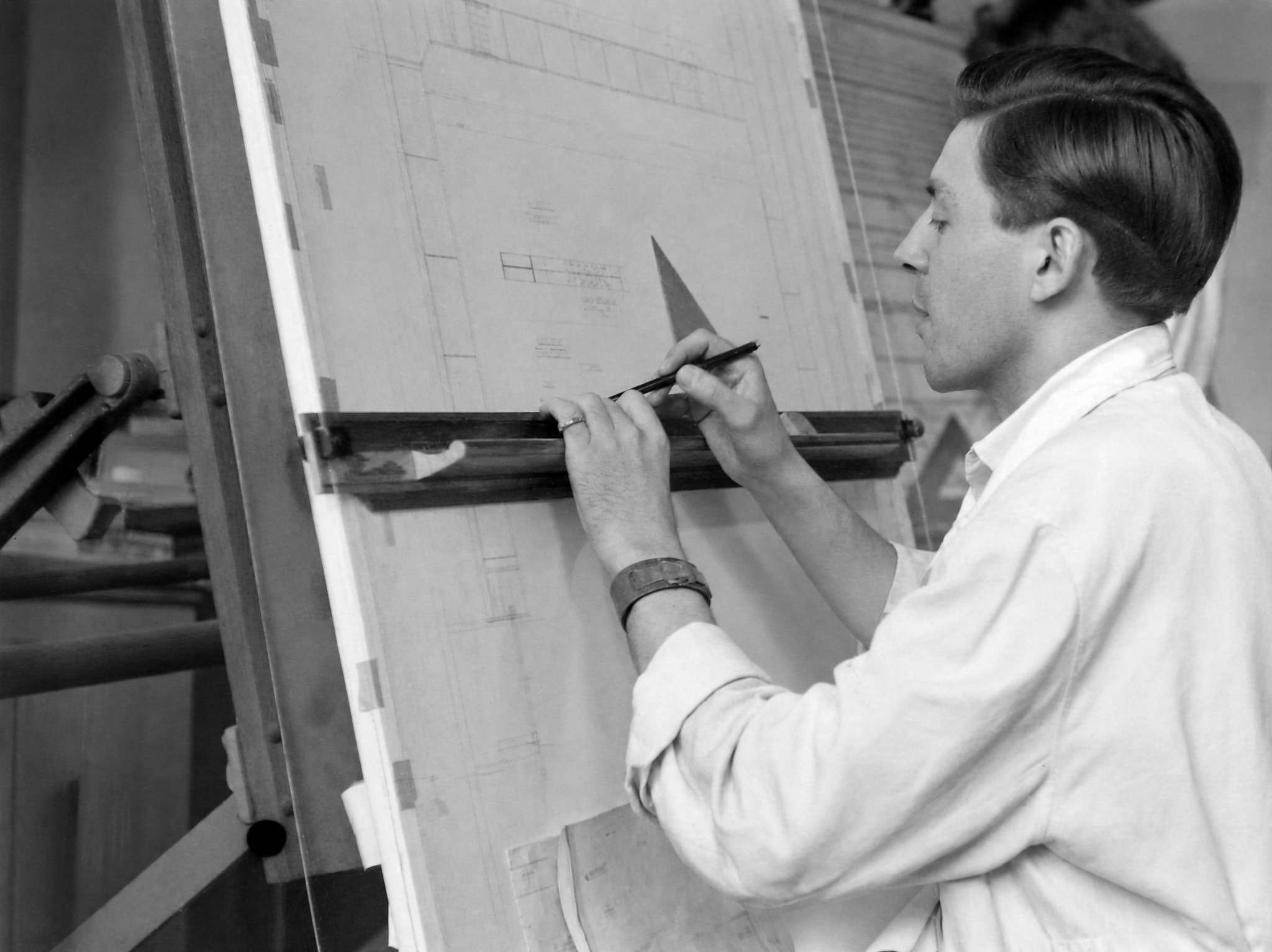 The draftsman · 1957 restored with Forevi